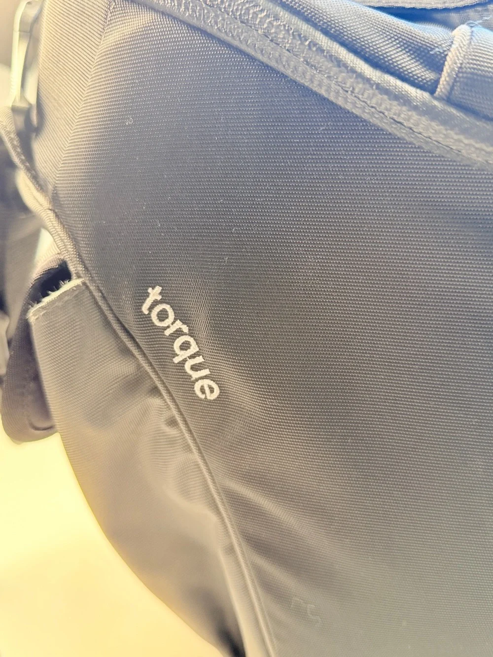 Osprey Torque Black Courier Messenger Laptop bag Travel Bag 1200 cu in